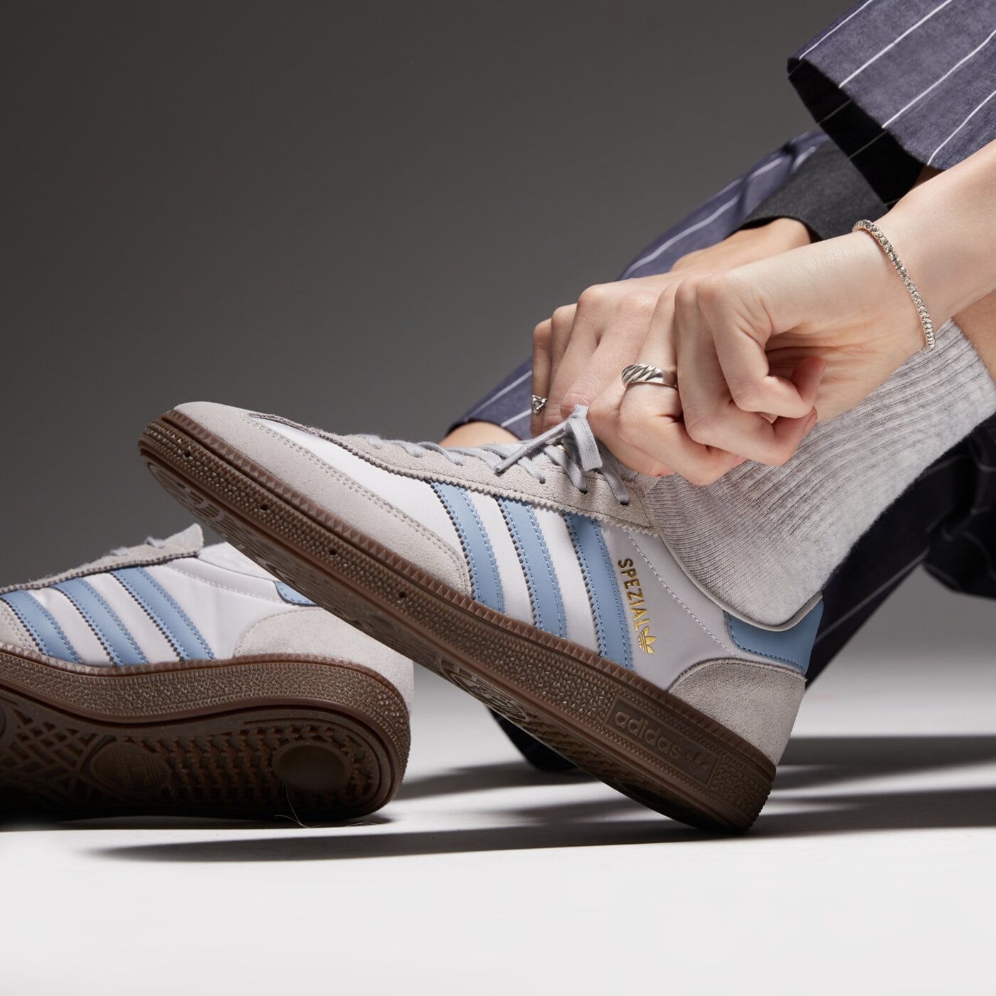 Детски маратонки ADIDAS HANDBALL SPEZIAL J jq0735 цвят сив