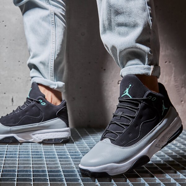 Мъжки маратонки JORDAN MAX AURA 2 ck6636-007 цвят черен