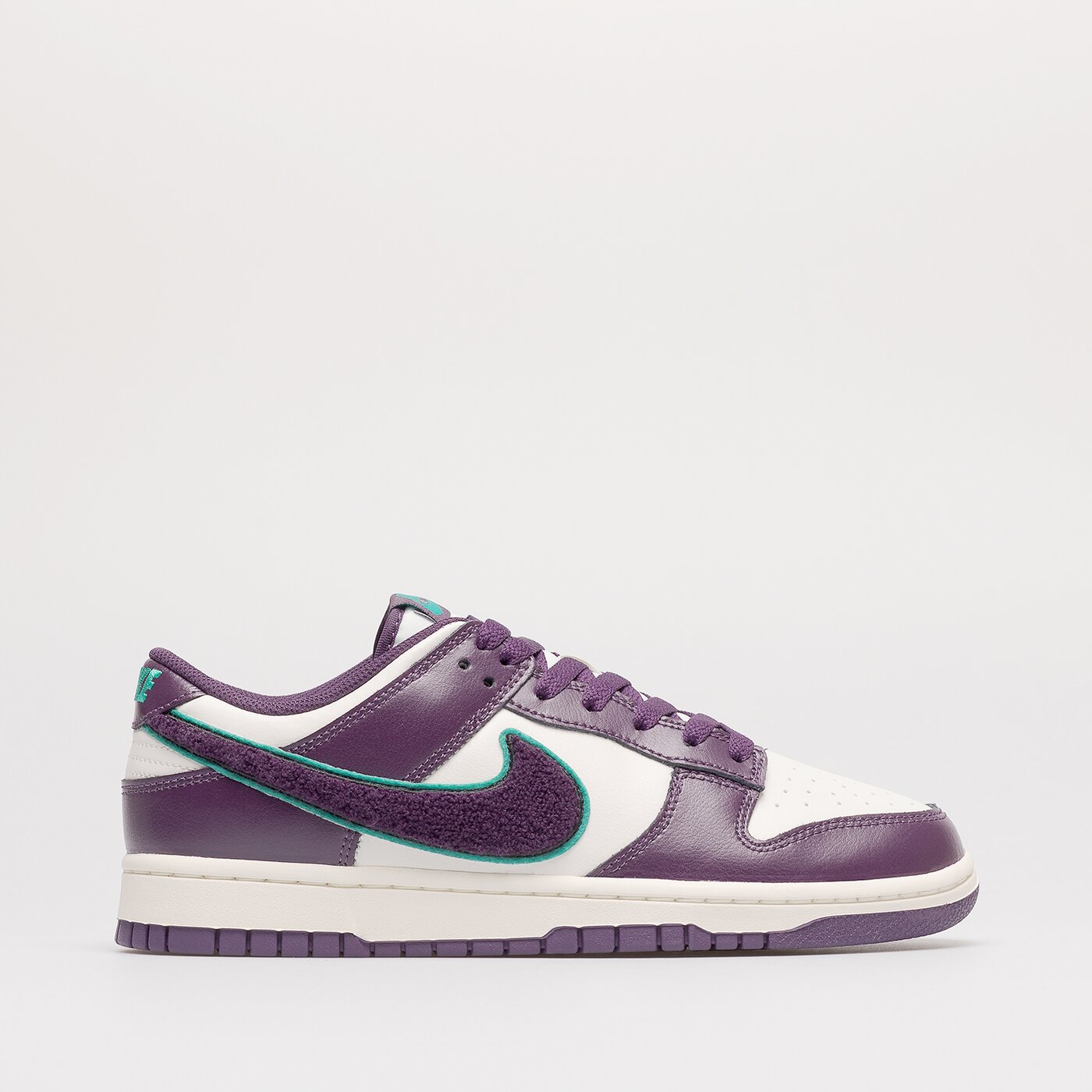 Мъжки маратонки NIKE DUNK LOW RETRO dq7683-100 цвят виолетов
