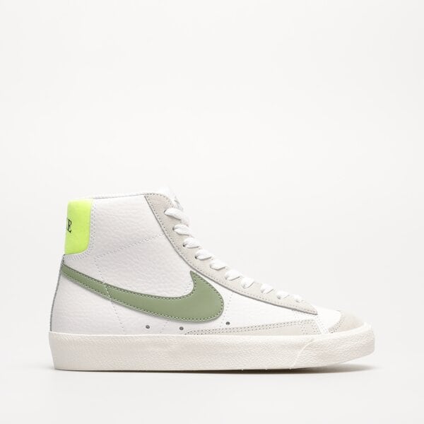 Дамски маратонки NIKE WMNS BLAZER MID '77  fj4740-100 цвят бял