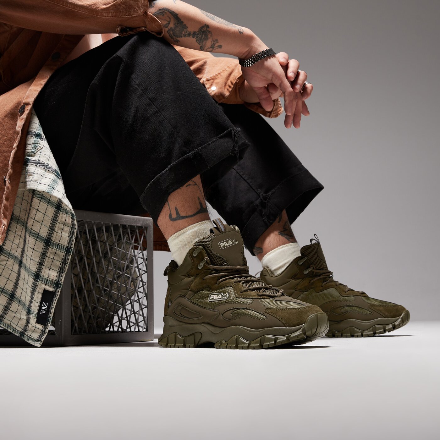 Мъжки зимни обувки FILA RAY TRACER TR 2 MID 1rm02843318 цвят каки