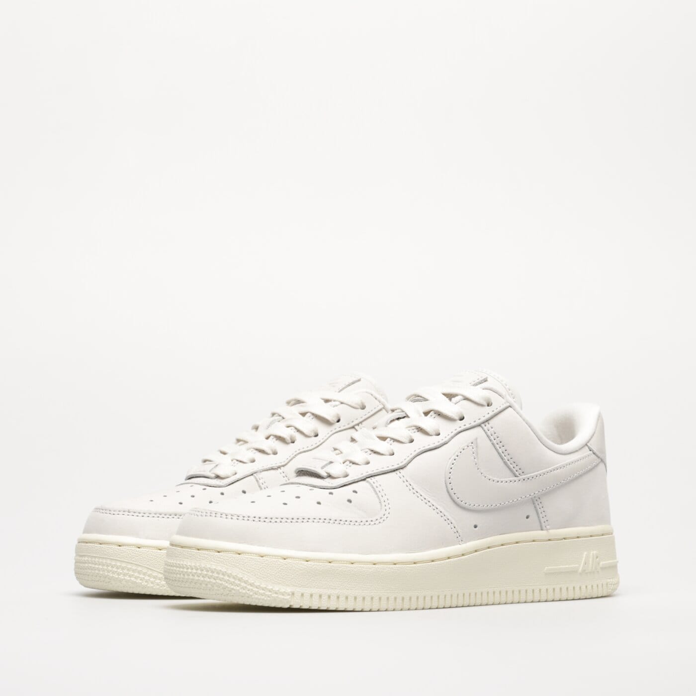 Дамски маратонки NIKE AIR FORCE 1 '07 PRM dr9503-100 цвят бял