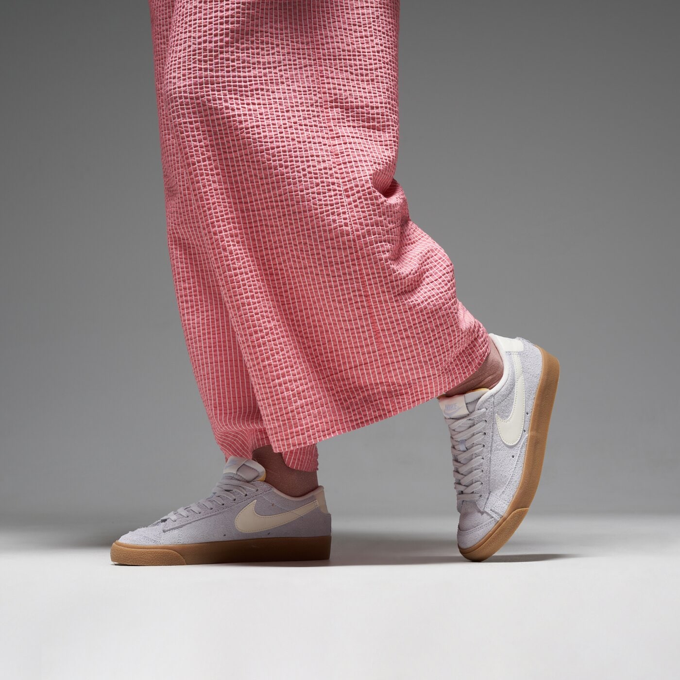 Дамски маратонки NIKE BLAZER LOW '77 VINTAGE fq8060-003 цвят син