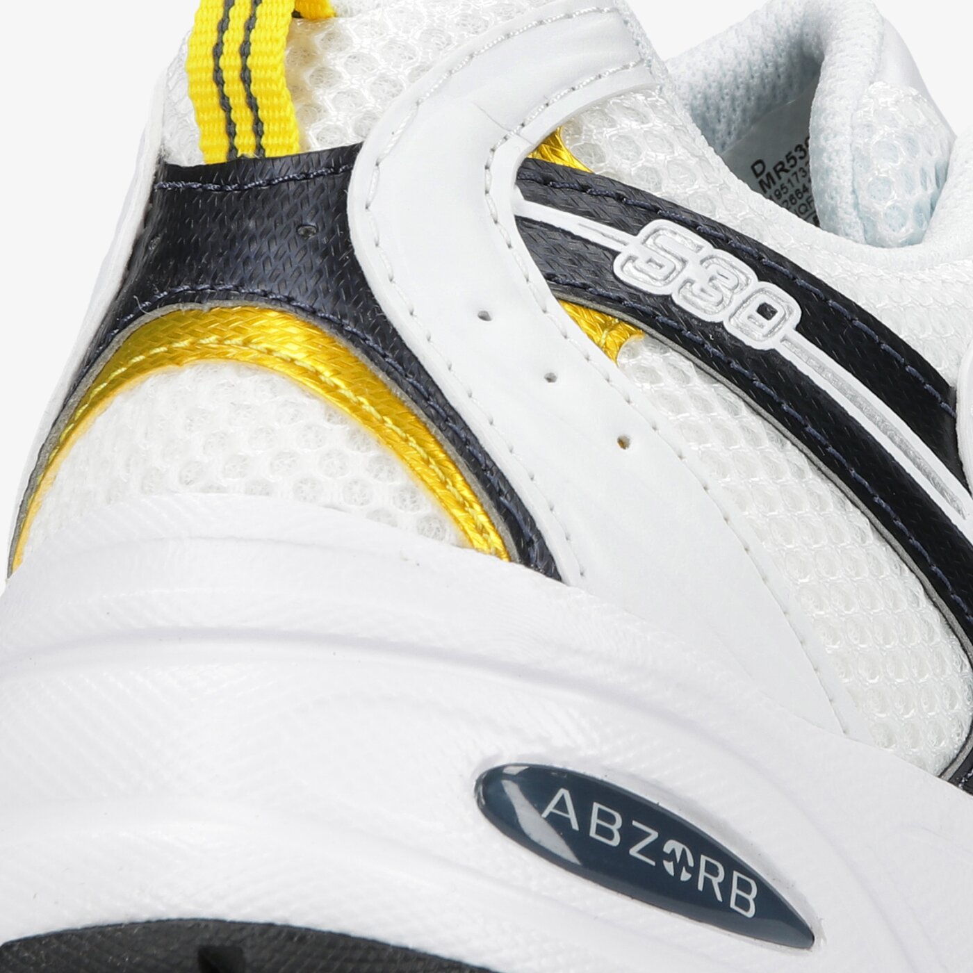 Дамски маратонки NEW BALANCE 530  mr530unx цвят бял