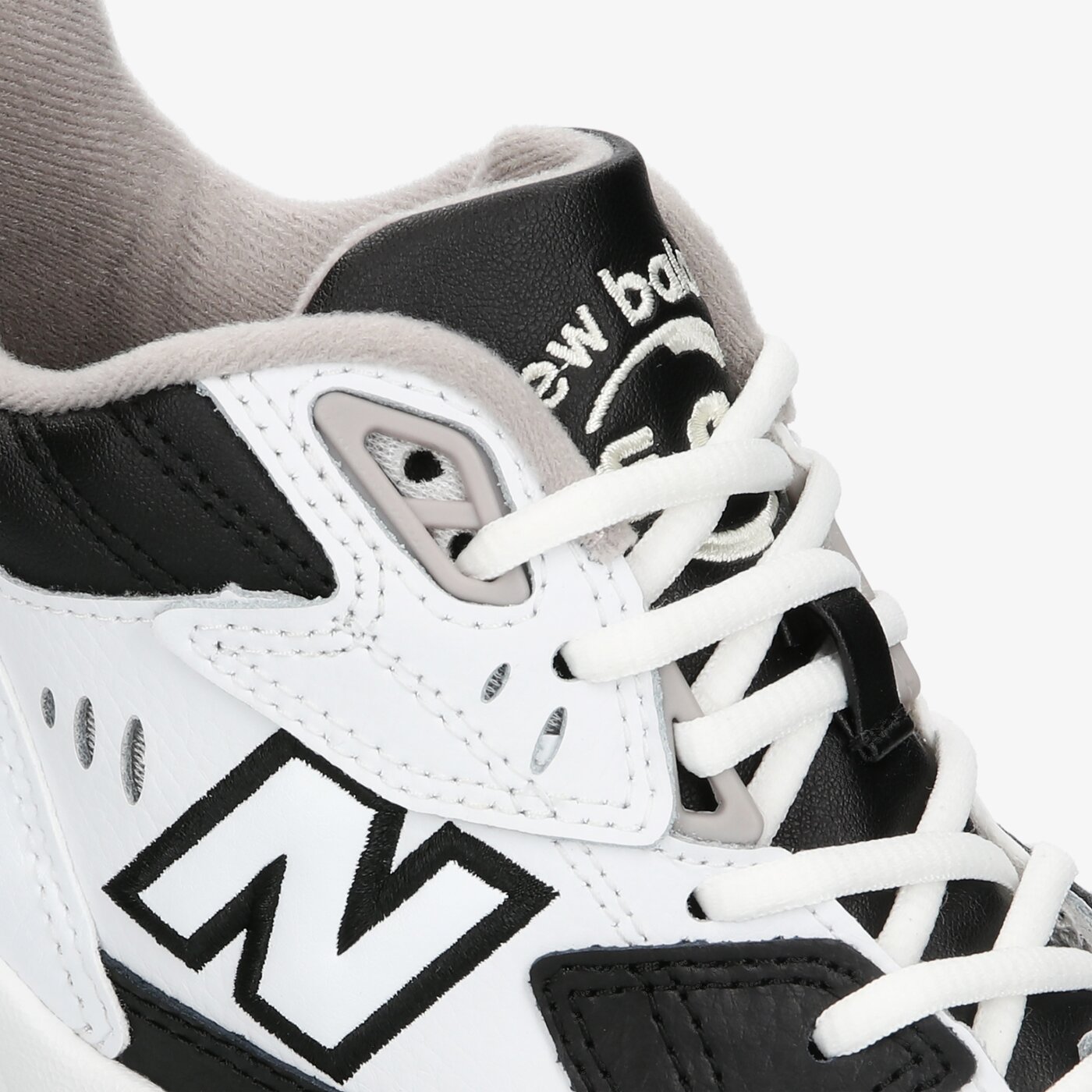 Дамски маратонки NEW BALANCE WX608RB1 wx608rb1 цвят черен