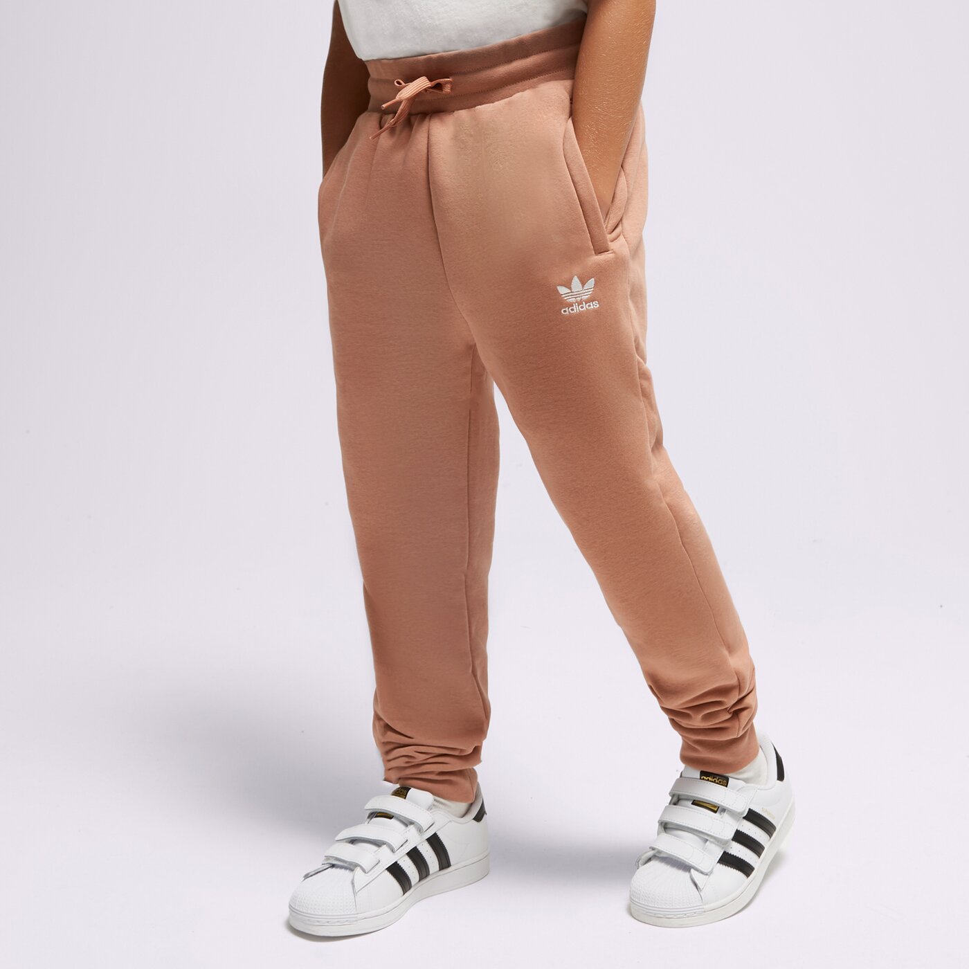 Детски панталони ADIDAS ПАНТАЛОНИ PANTS BOY ic6134 цвят кафяв