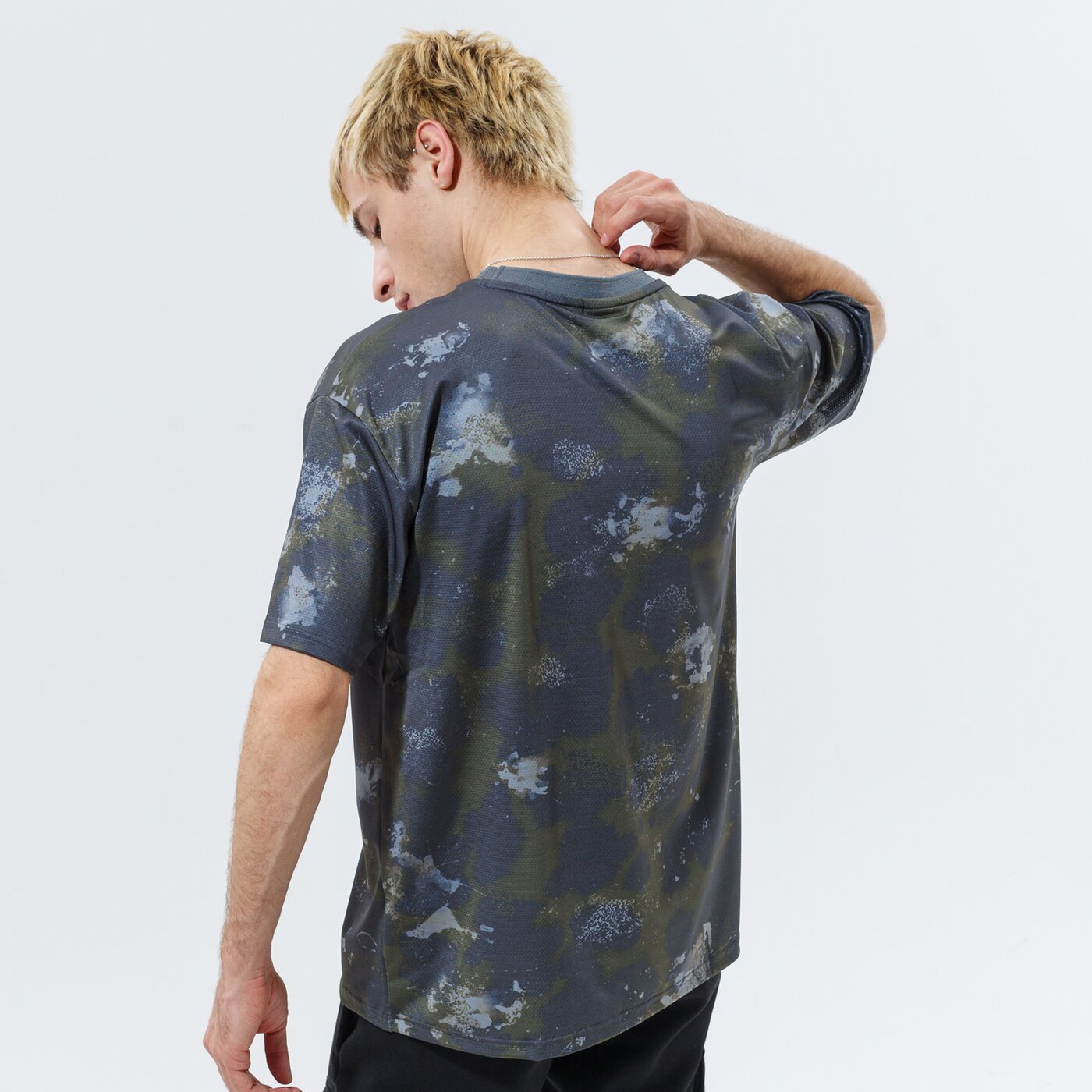 Мъжка тениска NEW ERA ТЕНИСКА OUTDOOR UTILITY OVERSIZEDTEE NEW ERA NOV 12590873 цвят многоцветен