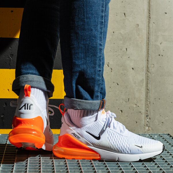 Мъжки маратонки NIKE AIR MAX 270 ESS do6392-100 цвят бял