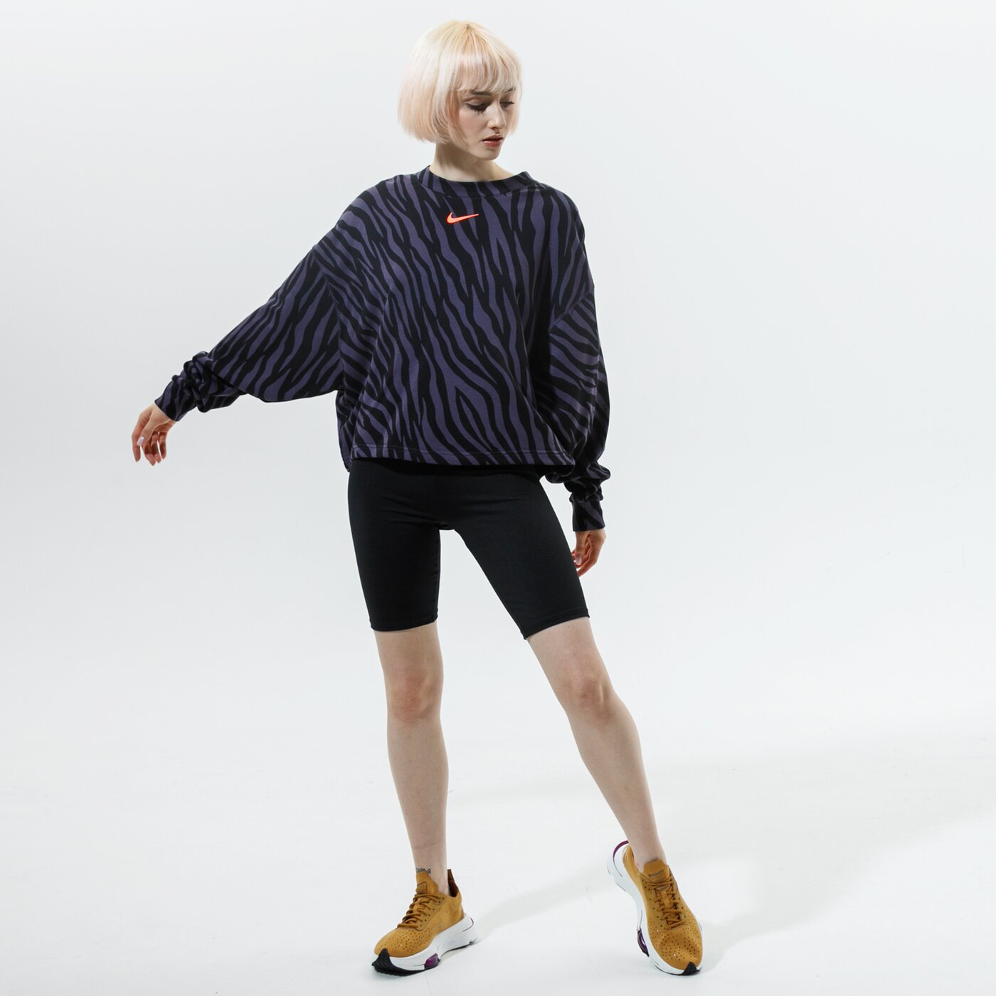 Дамски суичър NIKE СУИТЧЪР SPORTSWEAR ICON CLASH dc6898-573 цвят черен