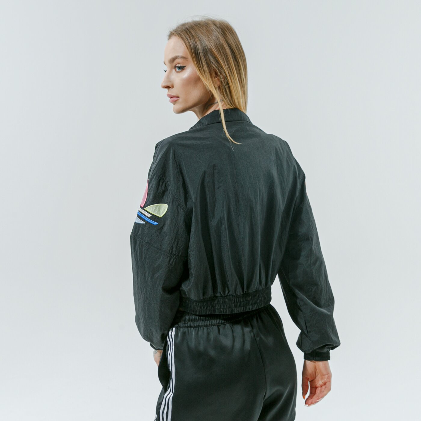 Дамски суичър ADIDAS СУИТЧЪР СЪС ЗАКОПЧАВАНЕ TRACK ТОП h22866 цвят черен