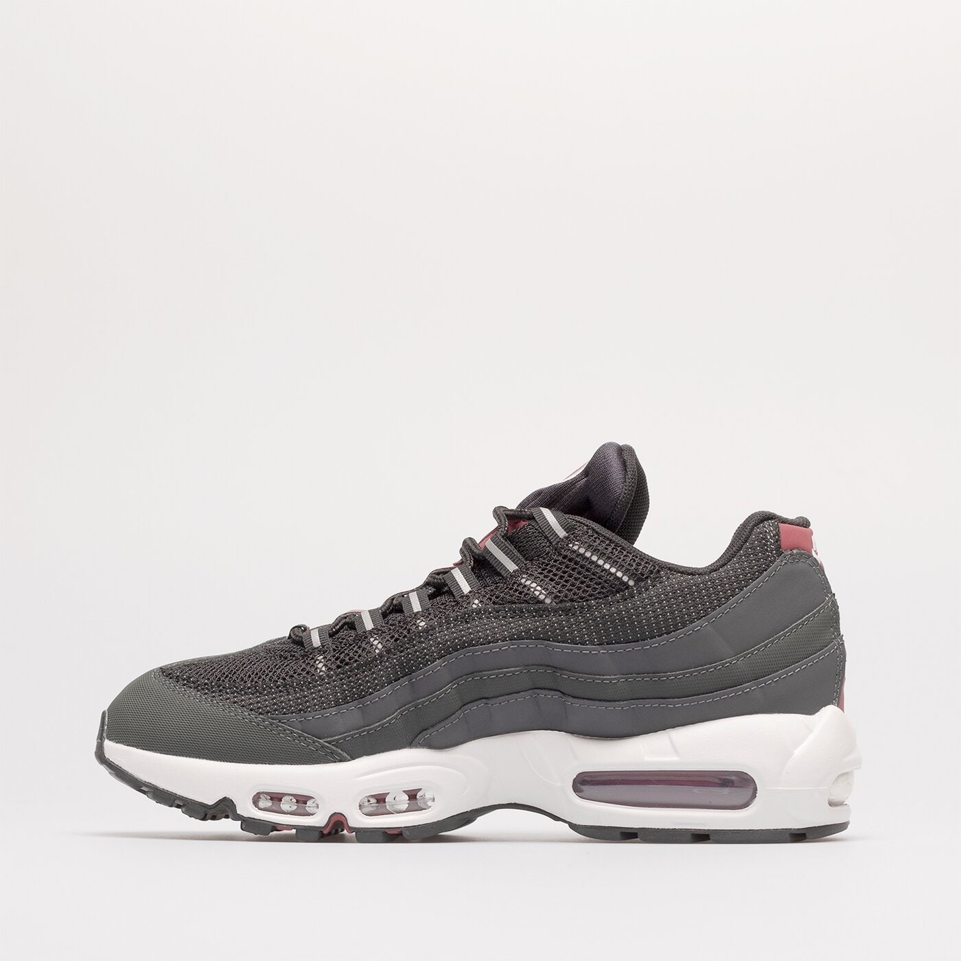 Мъжки маратонки AIR MAX 95 ESSENTIAL dq3982-001 цвят черен