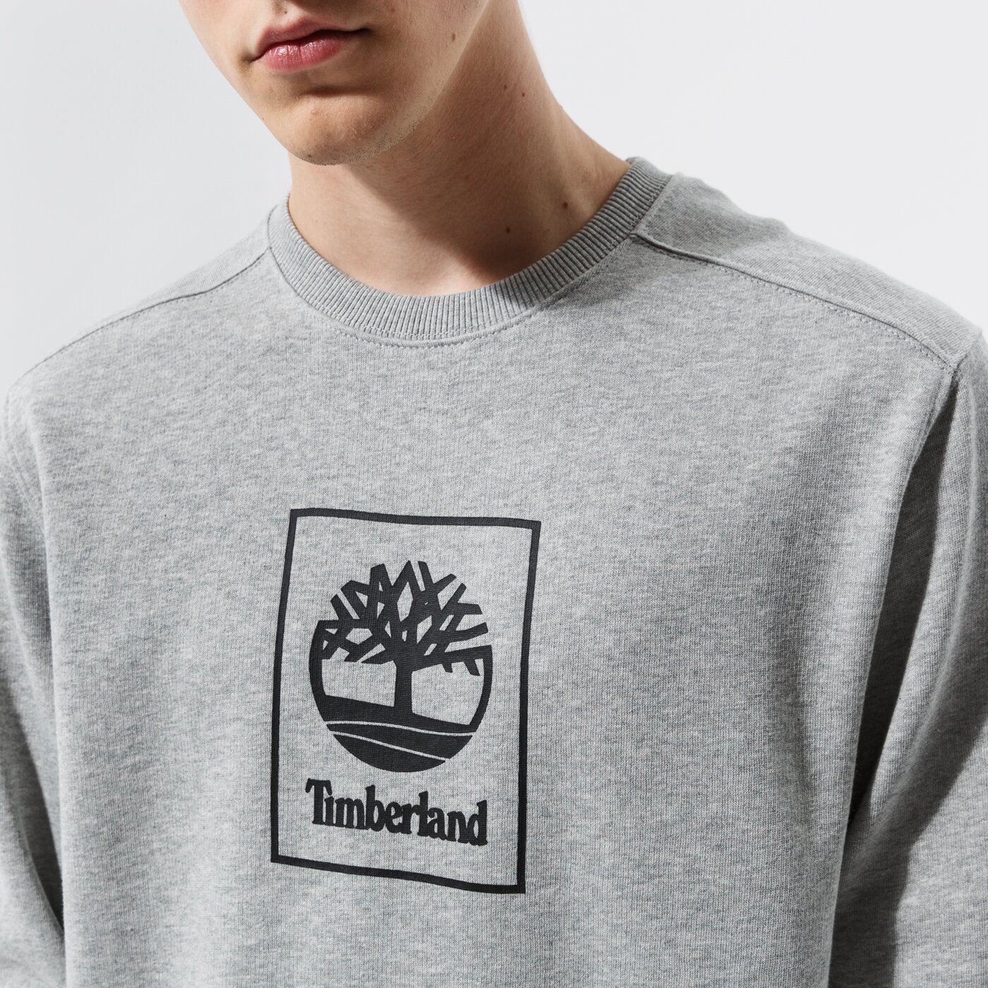 Мъжки суичър TIMBERLAND СУИТЧЪР TREE LOGO CREW MEDIUM GREY HEATHER tb0a5pj80521 цвят сив