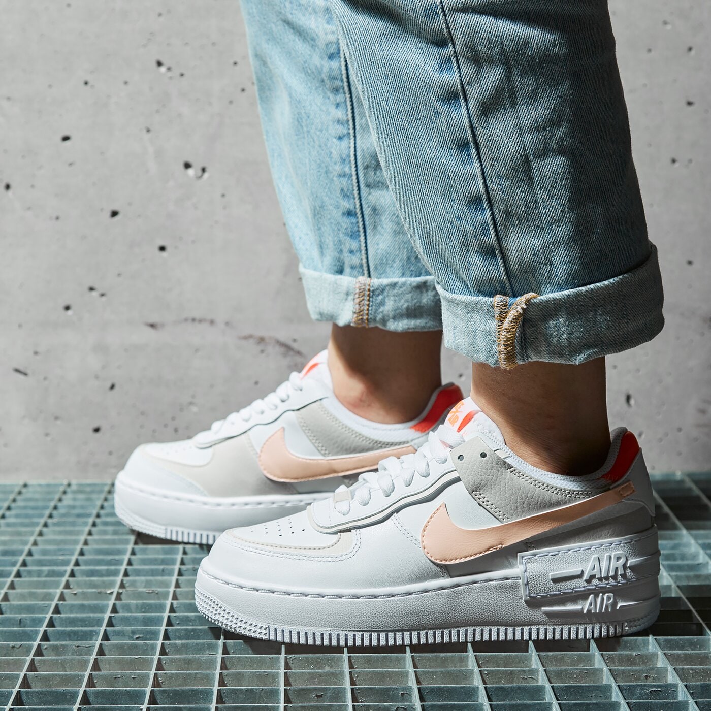 Дамски маратонки NIKE WMNS AF1 SHADOW dh3896-100 цвят бял