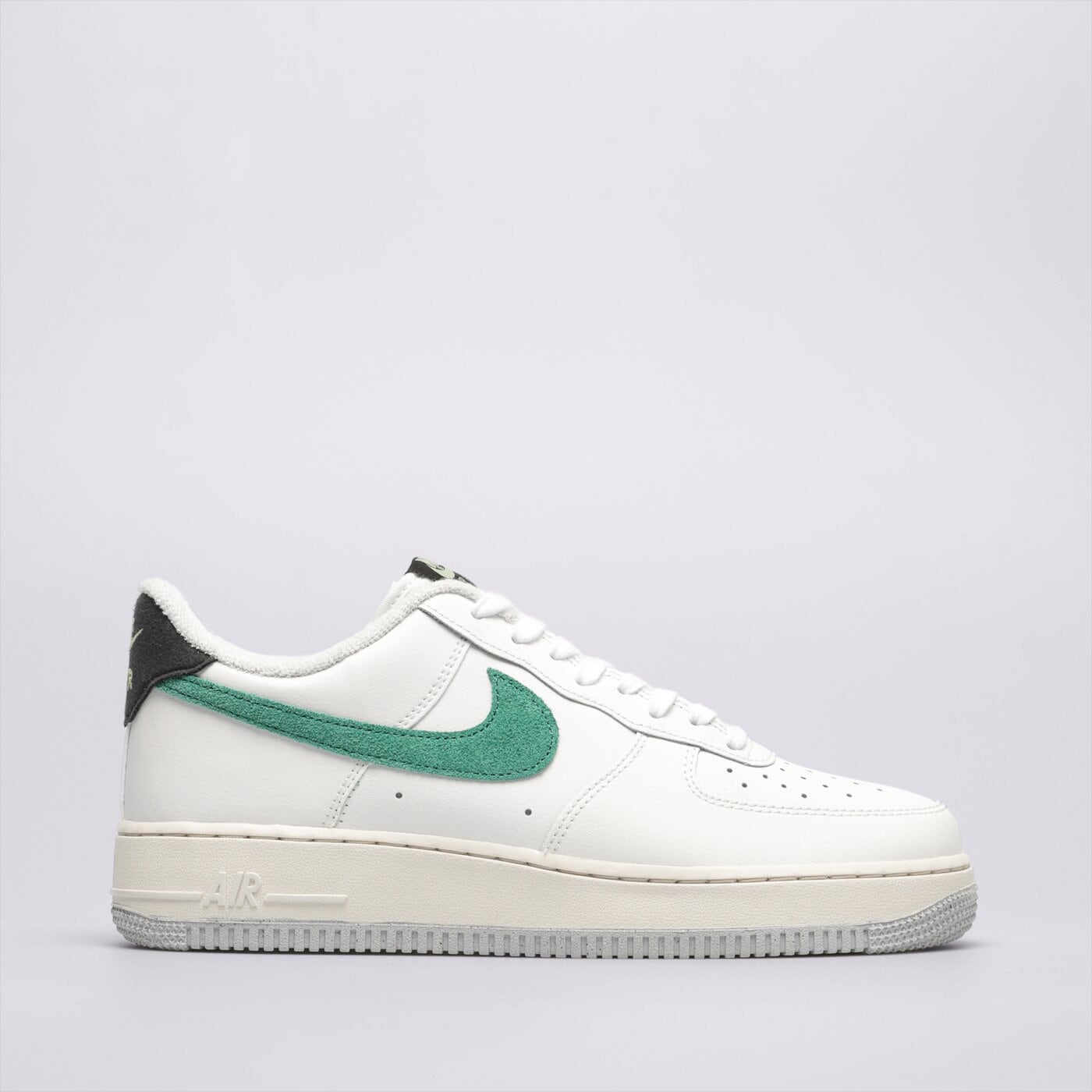Мъжки маратонки NIKE AIR FORCE 1 '07 TPA dr8593-100 цвят бял