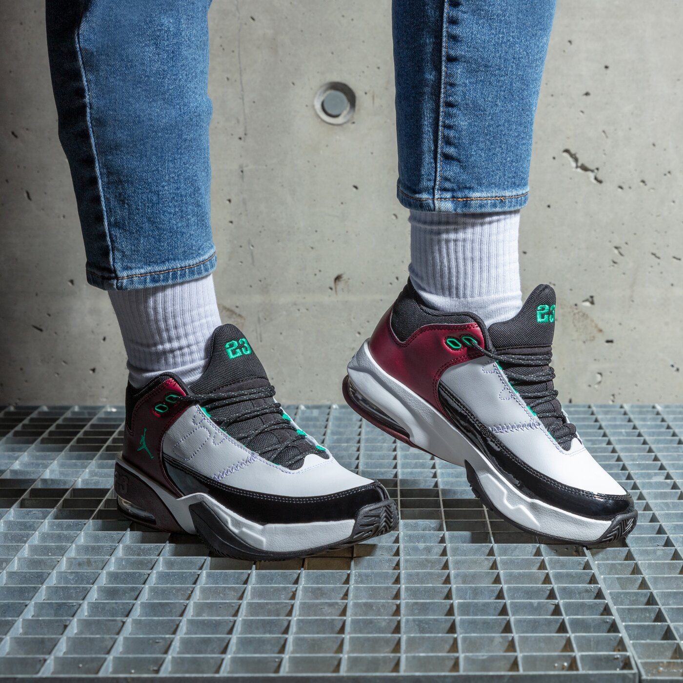 Детски маратонки JORDAN MAX AURA 3 (GS) do0025-035 цвят бял