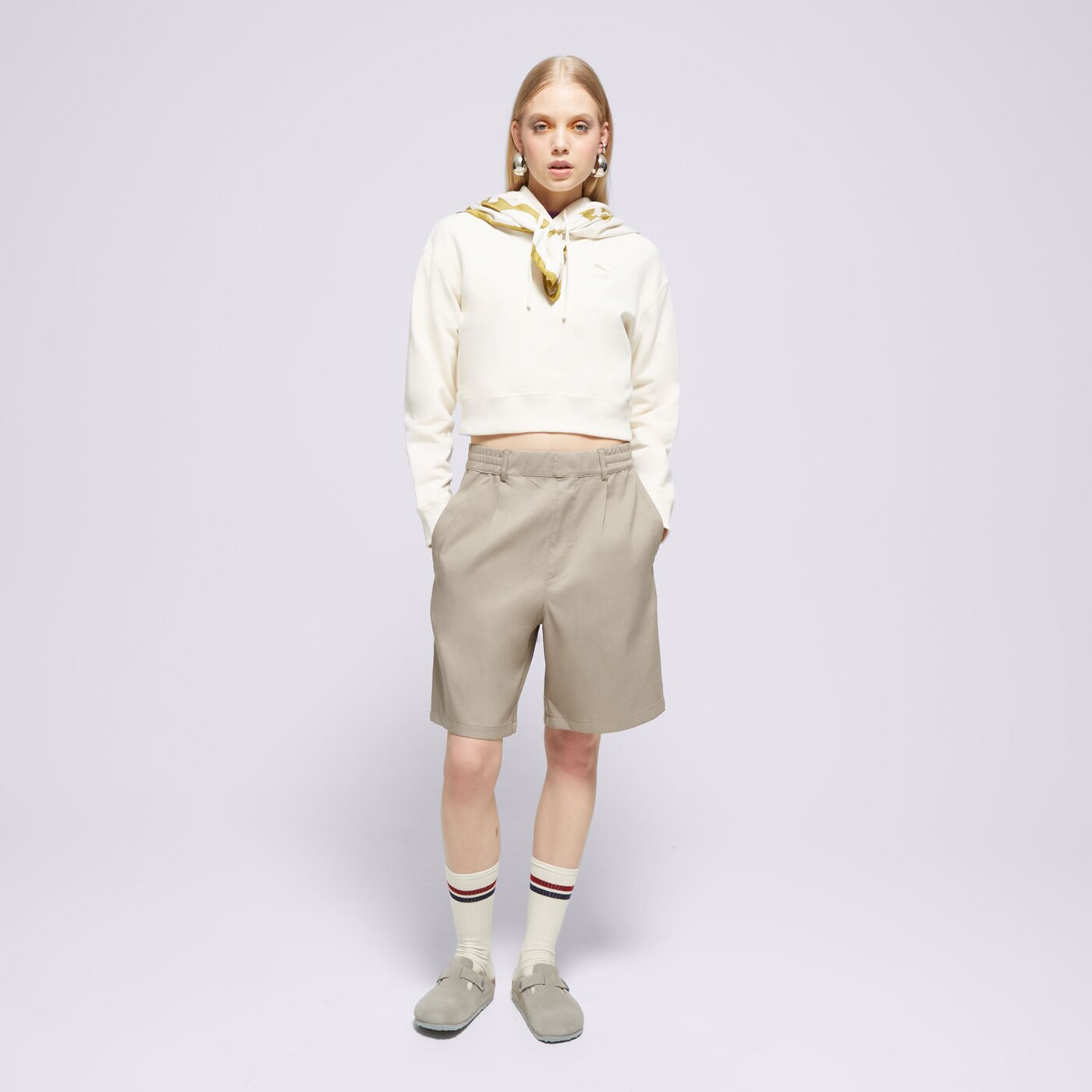 Дамски суичър PUMA СУИТЧЪР С КАЧУЛКА BETTER CLASSICS CROPPED 62422999 цвят бежов