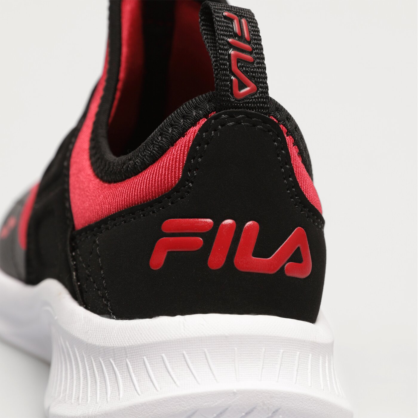 Детски маратонки FILA LANDBUZZER 3rm01396602 цвят червен