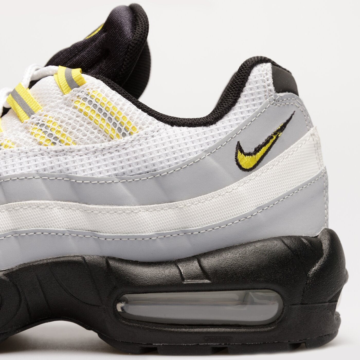 Мъжки маратонки AIR MAX 95 ESSENTIAL dq3982-100 цвят бял