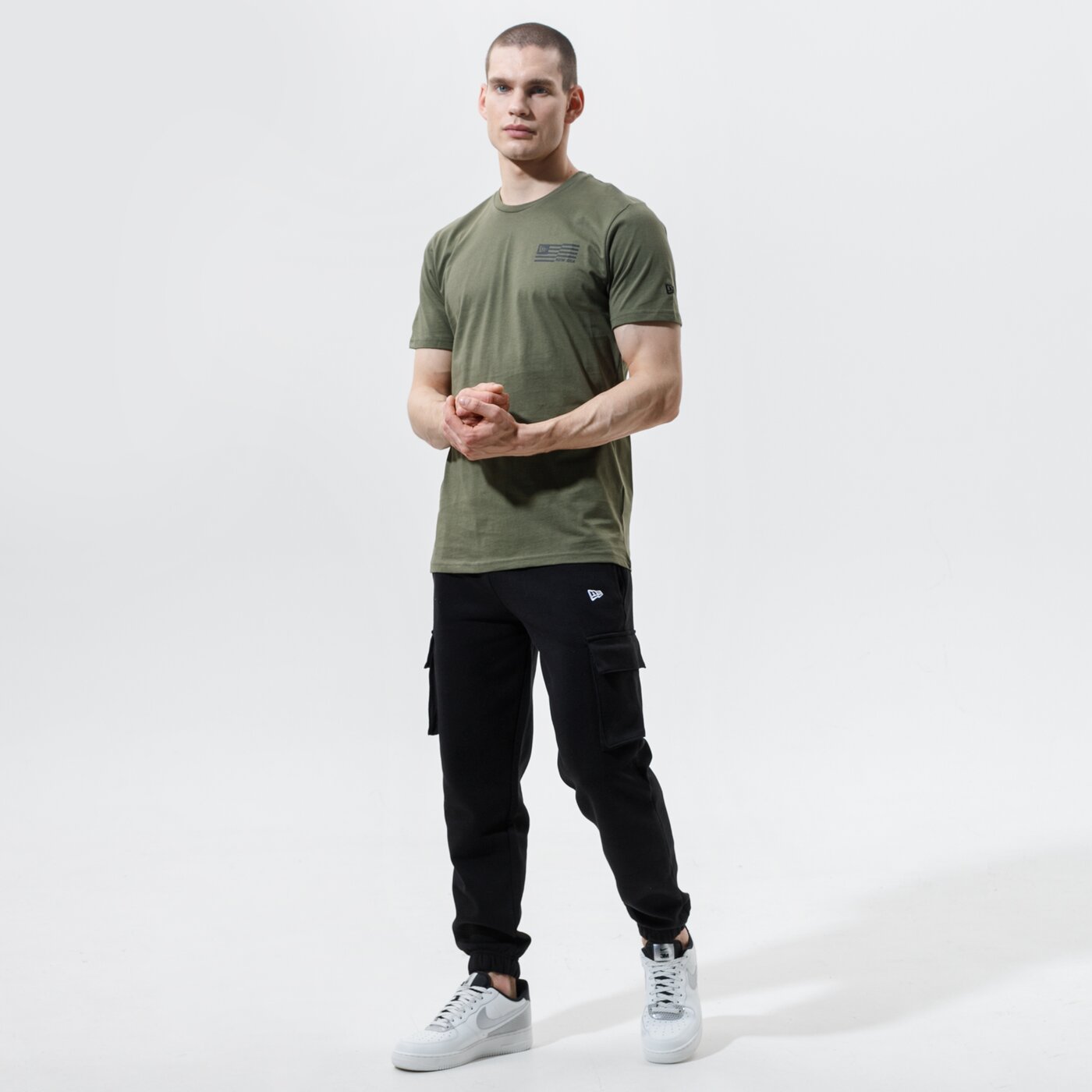 Мъжка тениска NEW ERA ТЕНИСКА OUTDOOR UTILITY GRAPHIC TEE NEW ERA NOV 12590874 цвят каки