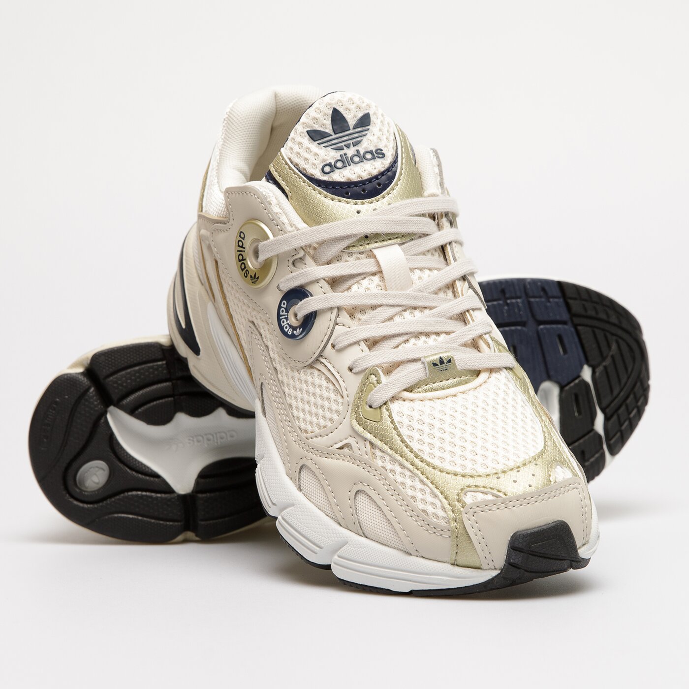 Дамски маратонки ADIDAS ASTIR W gz3571 цвят бежов