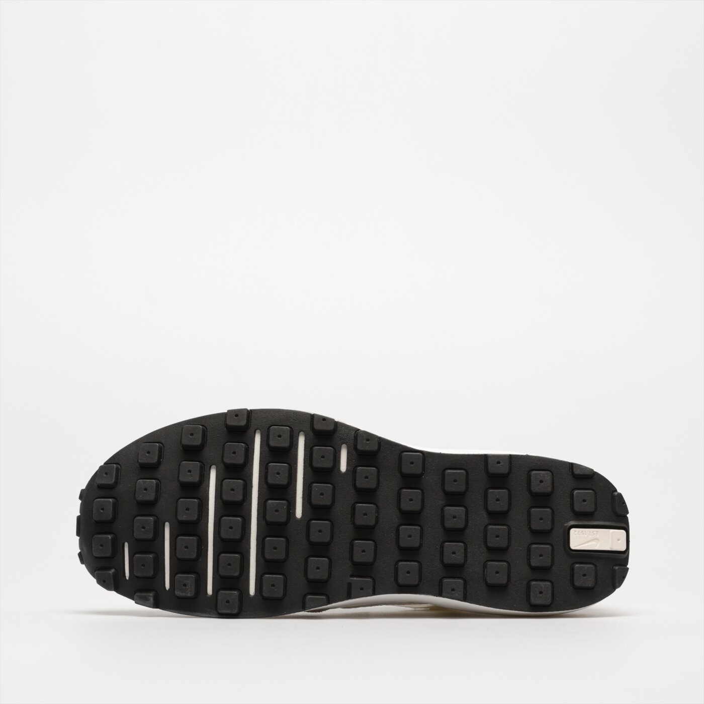 Дамски маратонки NIKE WAFFLE ONE W dn4696-100 цвят бял