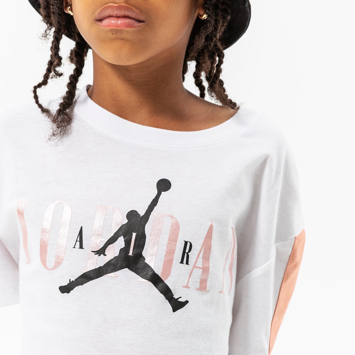 Детска тениска JORDAN ТЕНИСКА PINK SATIN GIRL 45b516-001 цвят бял