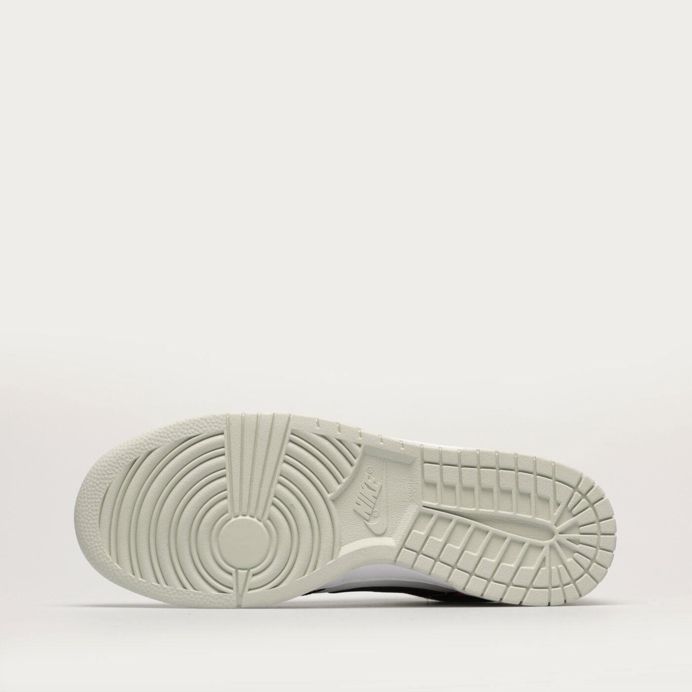 Мъжки маратонки NIKE DUNK LOW RETRO PREMIUM dv0827-100 цвят бял