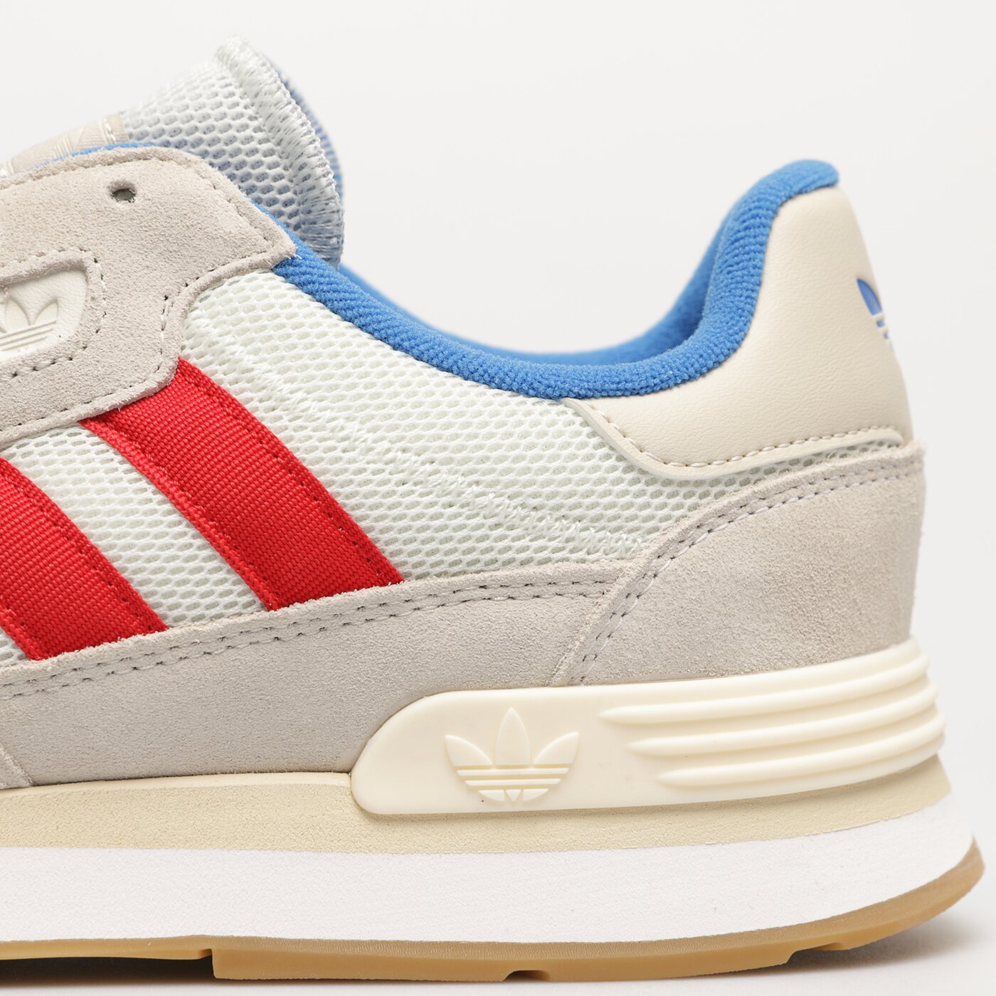 Мъжки маратонки ADIDAS TREZIOD 2 hp3121 цвят бежов