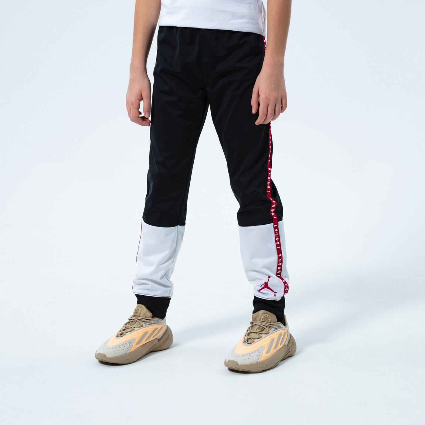 Детска тениска JORDAN КОМПЛЕКТ JUMPMAN AIR BLOCKED TRICOT SET BOY 95a838-023 цвят многоцветен