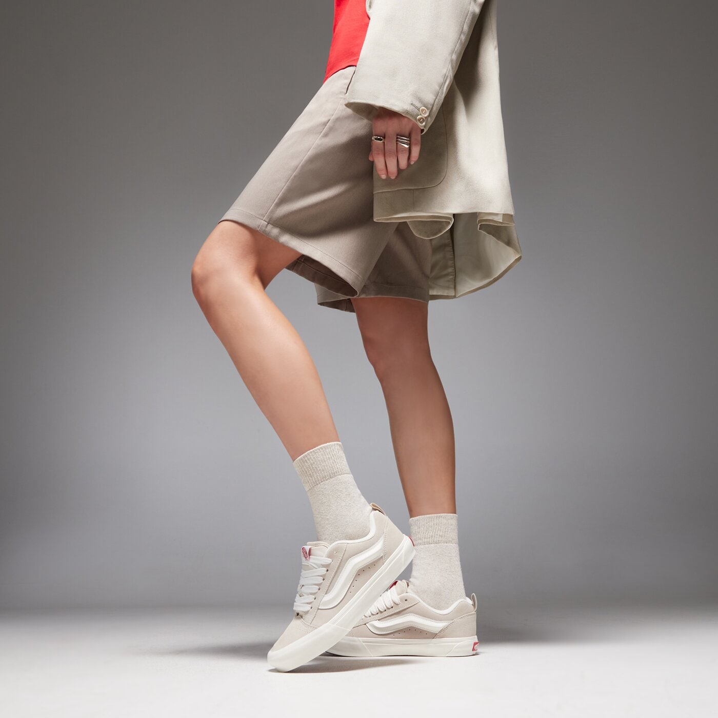 Дамски маратонки VANS KNU SKOOL  vn000d750ck1 цвят бежов