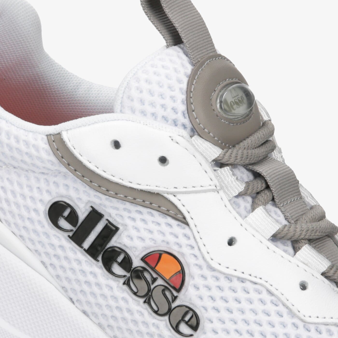 Дамски маратонки ELLESSE MASSELLO 610410 цвят бял
