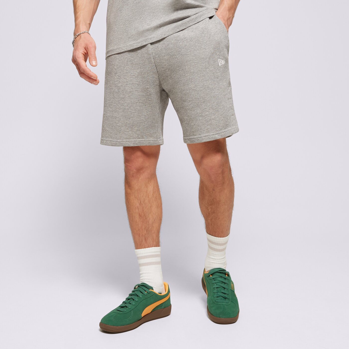 Мъжки къси панталони NEW ERA ШОРТИ ESSENTIAL SHORT 12836799smu цвят сив