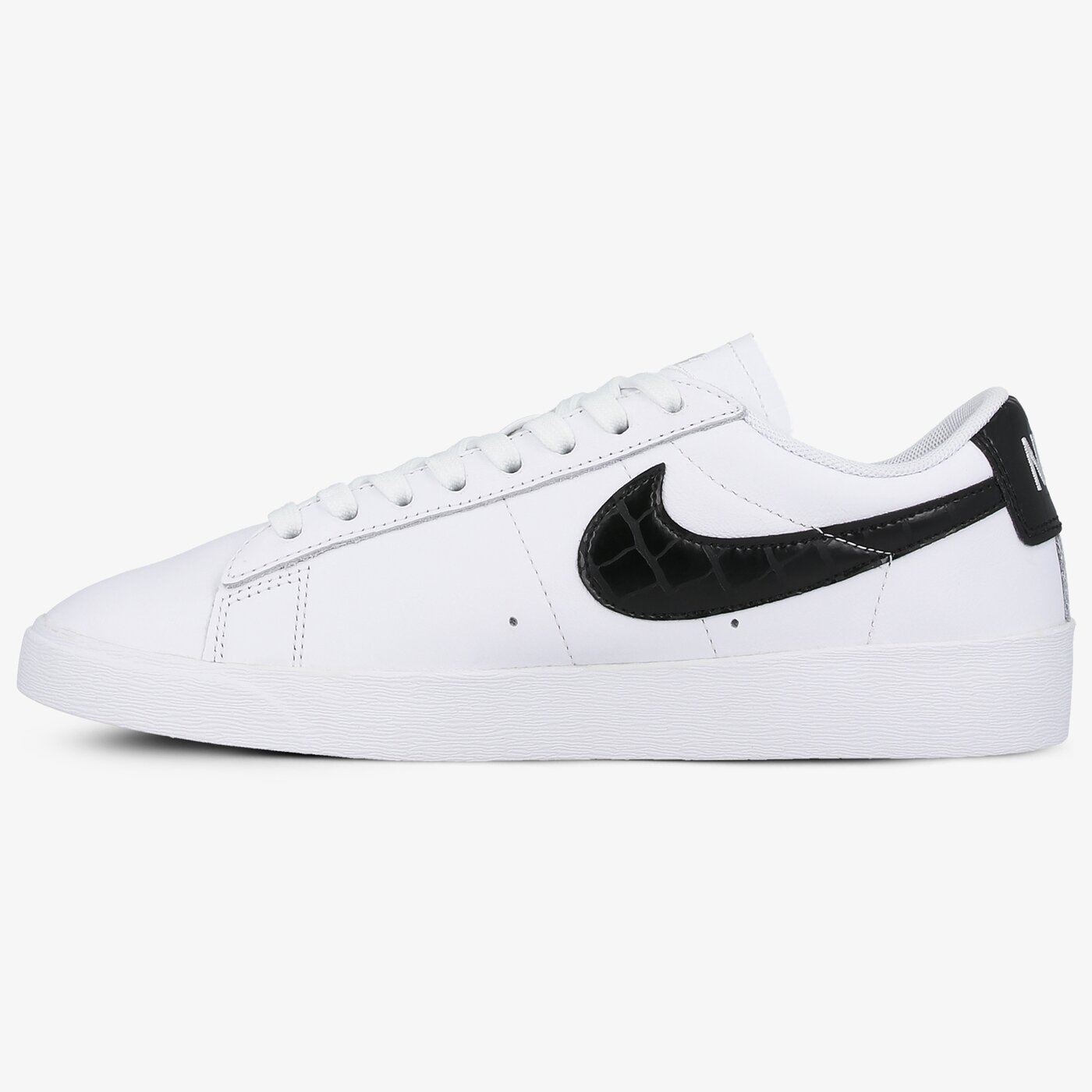 Дамски маратонки NIKE BLAZER LOW bq0033-100 цвят бял