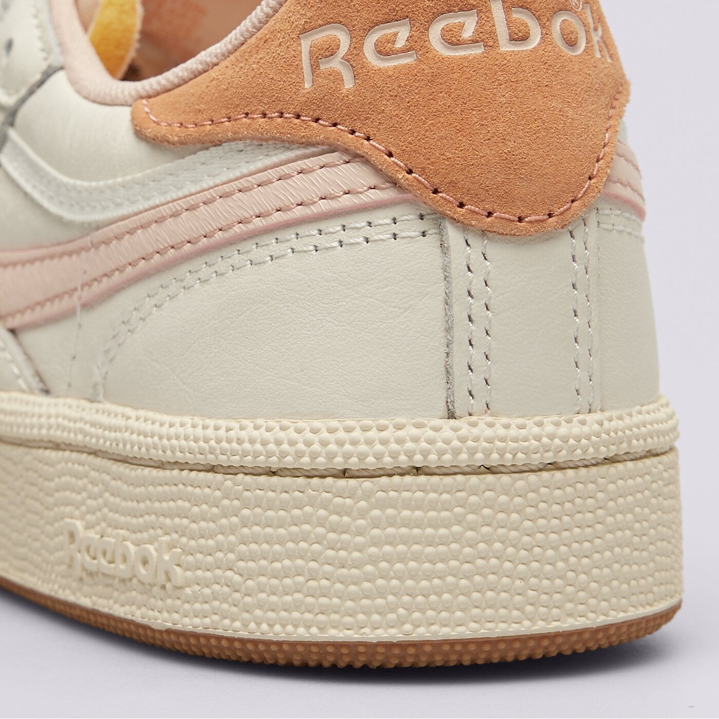 Дамски маратонки REEBOK CLUB C REVENGE VINTAGE 100209063 цвят бял