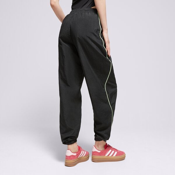 Дамски панталони ADIDAS ПАНТАЛОНИ FR PARACHT PANT it9698 цвят черен