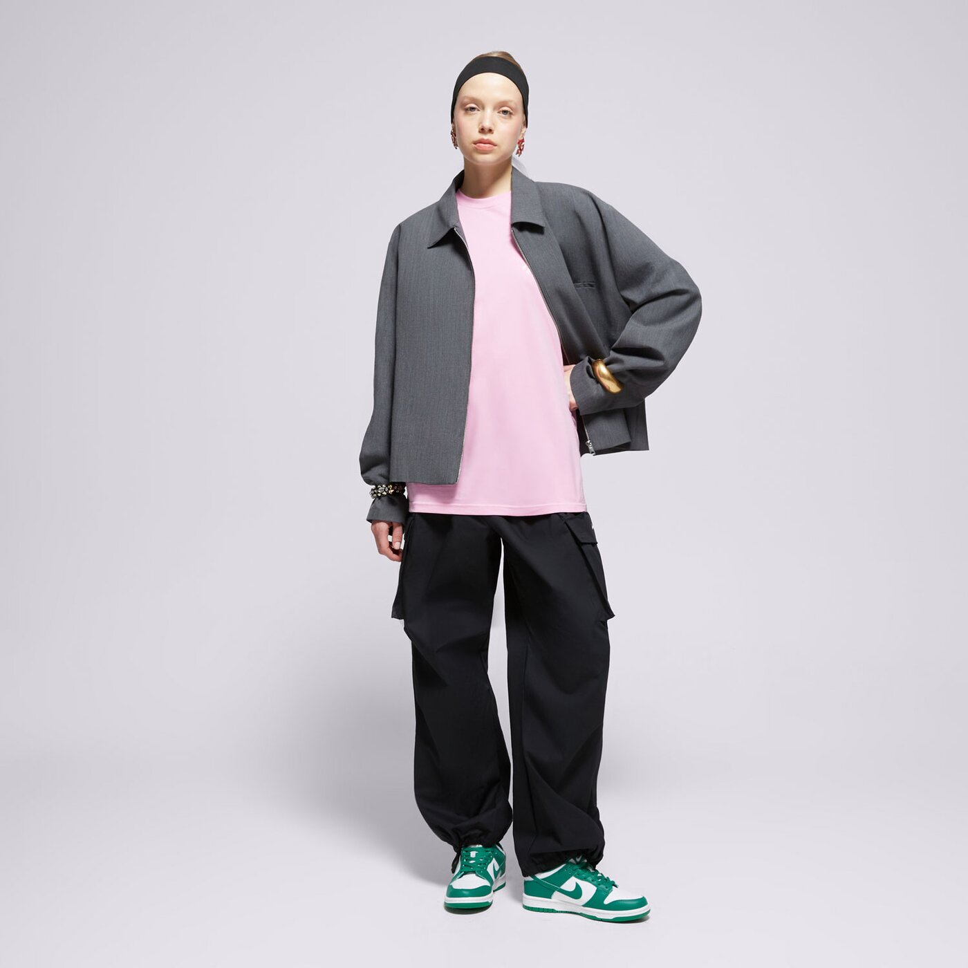 Дамски панталони NIKE ПАНТАЛОНИ W NSW STREET CARGO PANT ib1058-010 цвят черен