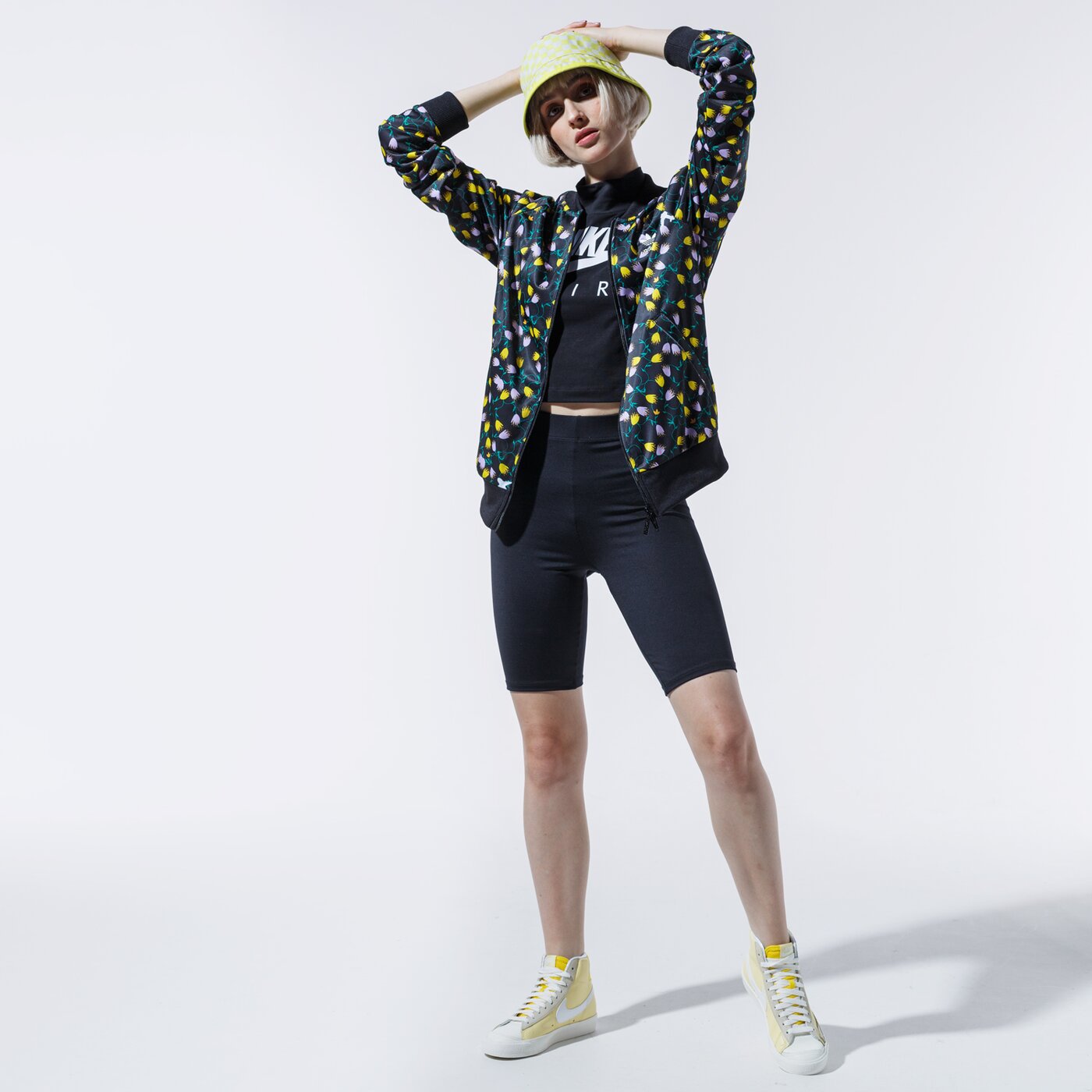 Дамски суичър ADIDAS СУИТЧЪР СЪС ЗАКОПЧАВАНЕ AOP TRACK ТОП fl4106 цвят многоцветен