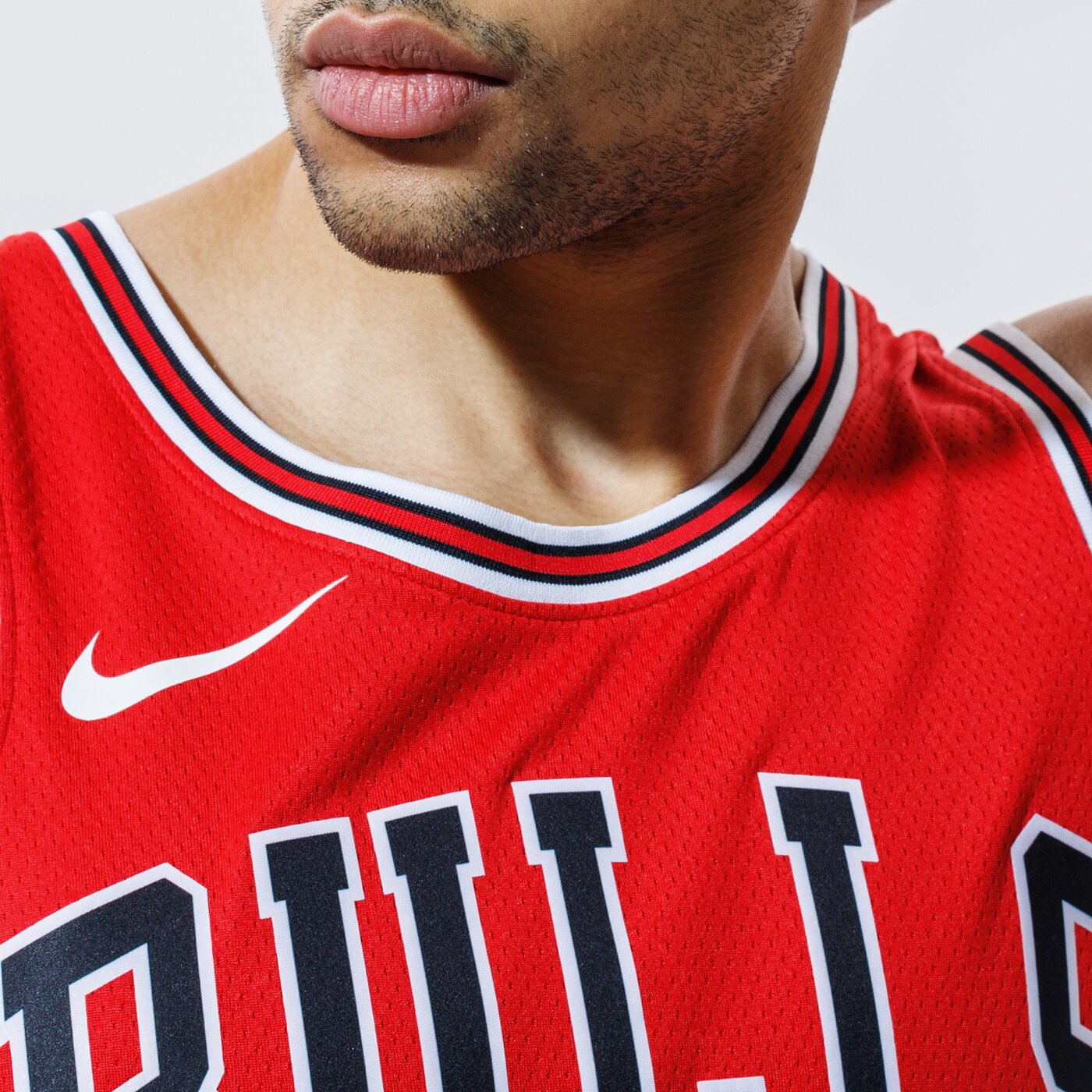 Мъжка тениска NIKE ПОТНИК CHICAGO BULLS MARKKANEN SWINGMAN ICON 2020 NBA cw3660-658 цвят червен