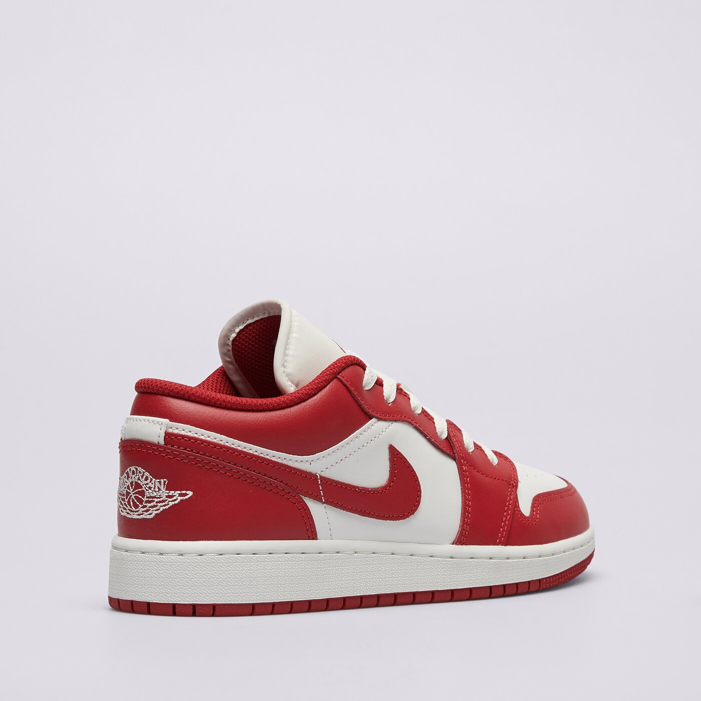 Детски маратонки JORDAN 1 LOW 553560-166 цвят червен