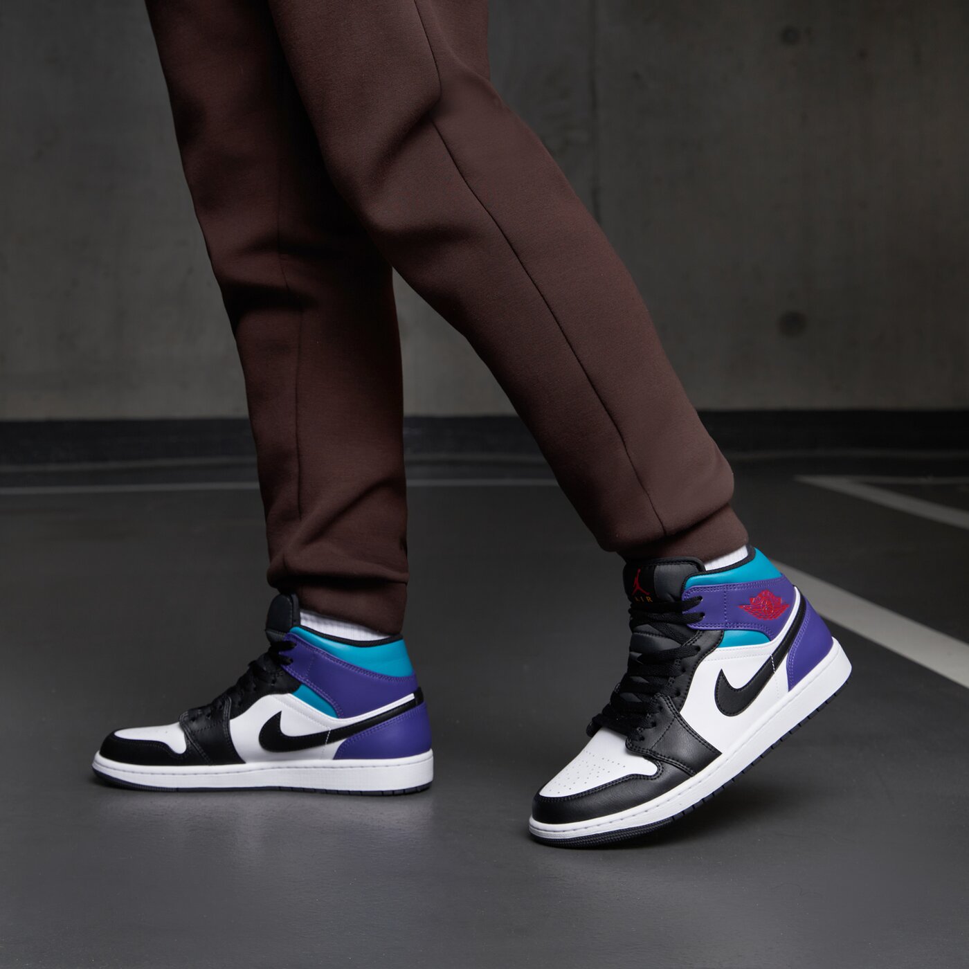 Мъжки маратонки AIR JORDAN 1 MID  dq8426-154 цвят бял