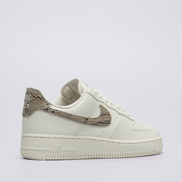 Дамски маратонки NIKE WMNS AIR FORCE 1 '07 REC dd8959-002 цвят бежов