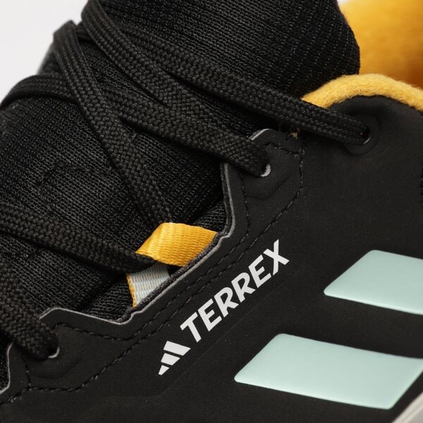 Мъжки туристически обувки ADIDAS TERREX AX4 BETA C.RDY if7434 цвят черен