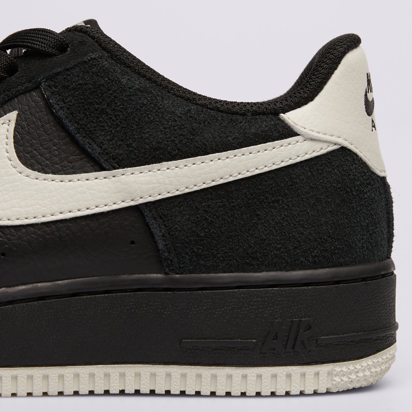 Детски маратонки NIKE AIR FORCE 1 LV8 2 hv4760-001 цвят черен