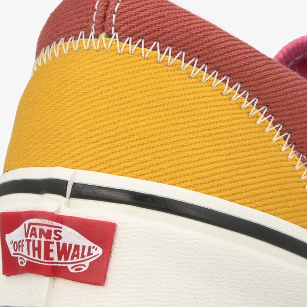 Дамски маратонки VANS UA ERA vn0a4bv4v9h1w цвят многоцветен