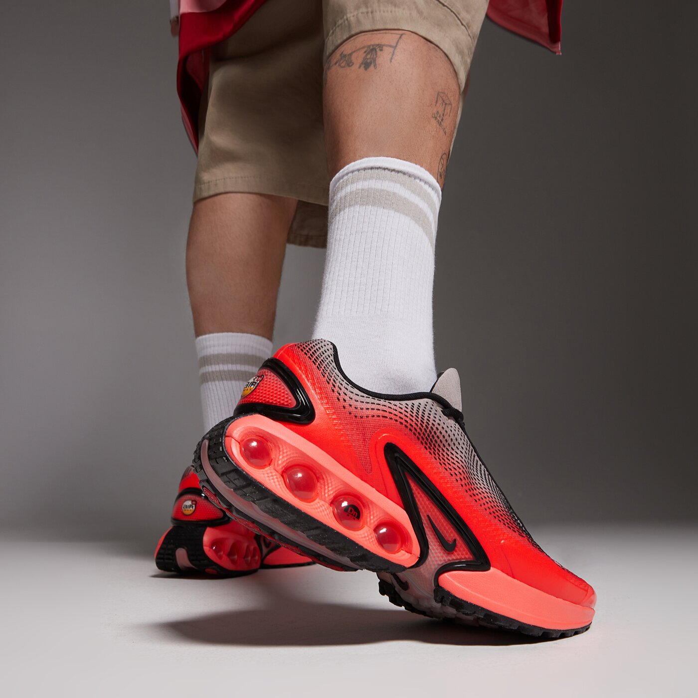 Мъжки маратонки NIKE AIR MAX DN SE hf5531-002 цвят розов