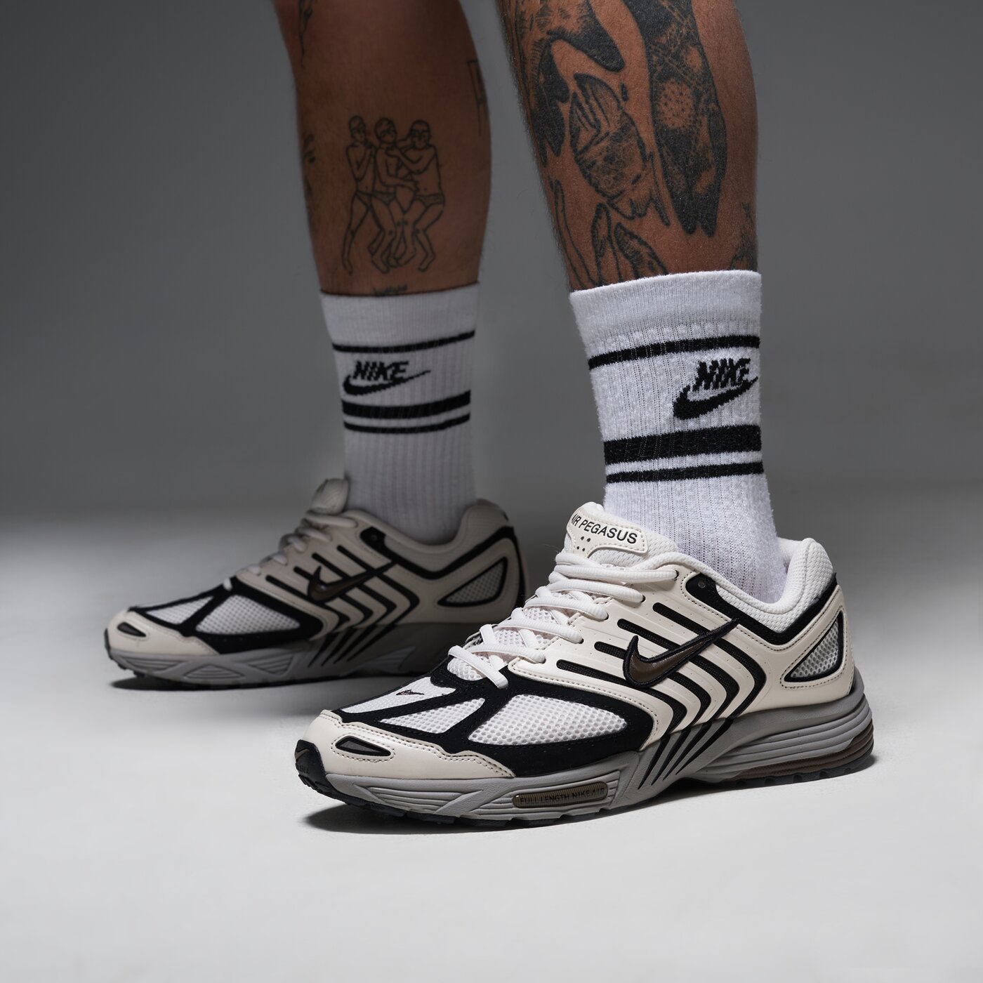 Мъжки маратонки NIKE AIR PEGASUS 2005 hq5403-003 цвят бежов