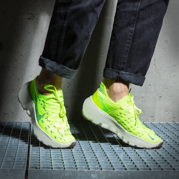 Мъжки маратонки NIKE SPACE HIPPIE 04 dq2897-700 цвят зелен