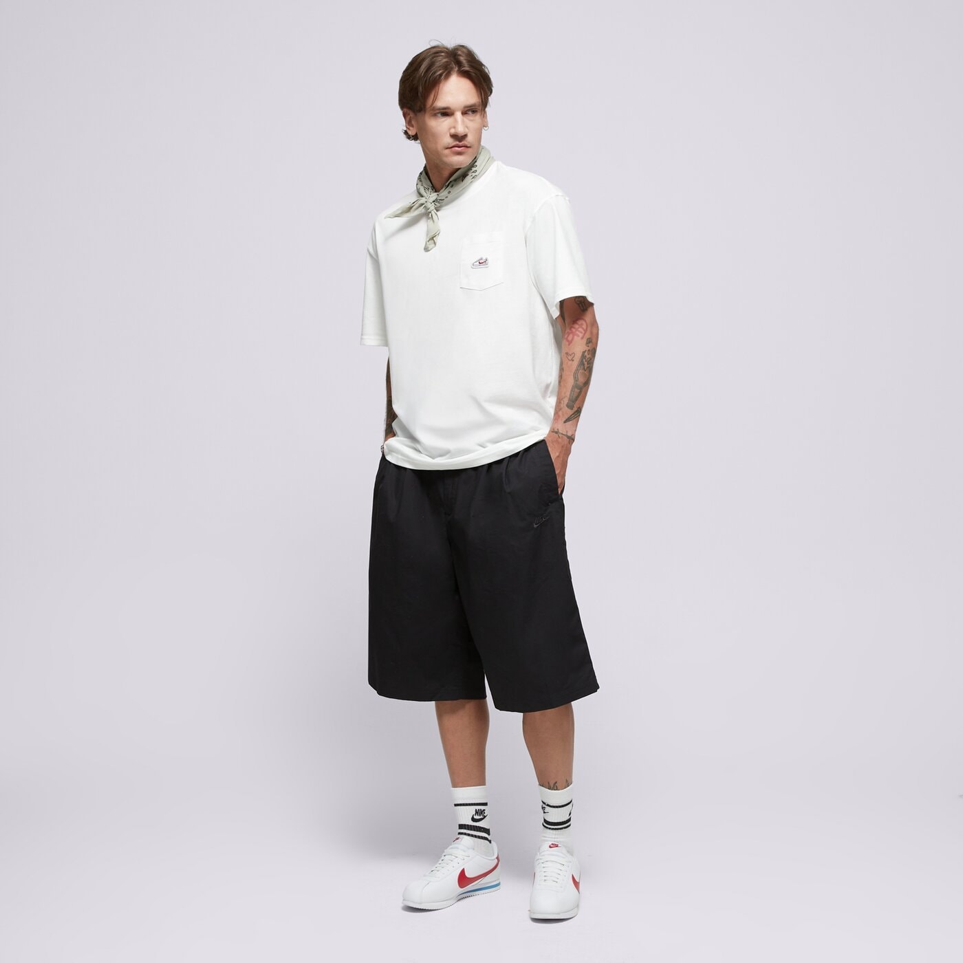 Мъжки къси панталони NIKE ШОРТИ M NK CLUB SEOUL SHORT OS hj2540-010 цвят черен