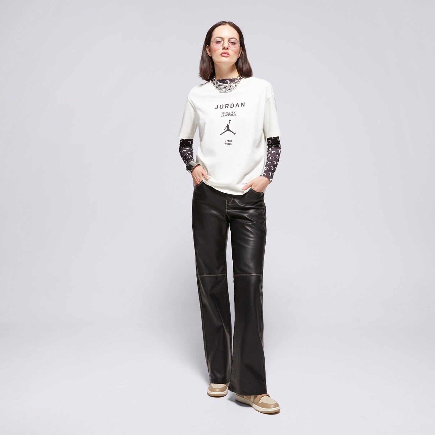 Дамска тениска ТЕНИСКА W JORDAN SS GF GFX TEE JQC fz0617-133 цвят бежов