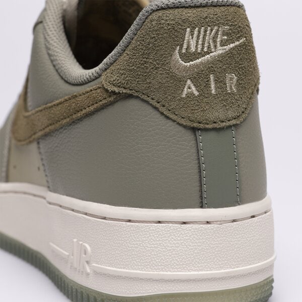 Мъжки маратонки NIKE AIR FORCE 1 '07 LV8 fj4170-002 цвят каки